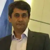 دکتر علیرضا استعلاجی  استاد گروه جغرافیا دانشگاه آزاد اسلامی واحد یادگار امام خمینی (ره) شهر ری