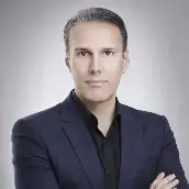 دکتر بهنام اسدی وکیل دادگستری و مدرس دانشگاه رازی 