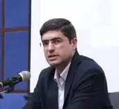 دکتر فریبرز ارغوانی پیرسلامی دانشیار، عضو هیئت علمی دانشگاه شیراز
