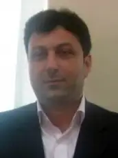 دکتر امیرمنصور تهرانچیان استاد گروه اقتصاد، دانشکده اقتصاد و علوم اداری، دانشگاه مازندران، بابلسر، ایران.